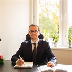 Adwokat Szamotuły Bartosz Kuczyński Porady Prawne Rozwody Spadki Rodzinne Alimenty Odszkodowania
