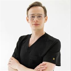 Kamil Prusaczyk - Medycyna Estetyczna