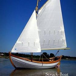 Struck-Boat