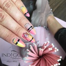 So Shine On - Indigo Nailsalon Martyna Masiera