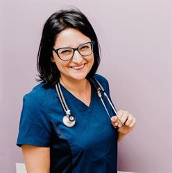 lek. Izabella Pomierna, Specjalista medycyny rodzinnej ,medycyny pracy i medycyny podróży