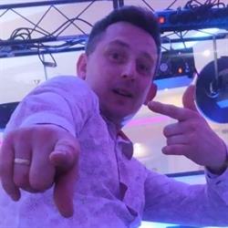Dj & Wodzirej 4U Piotr Samborski