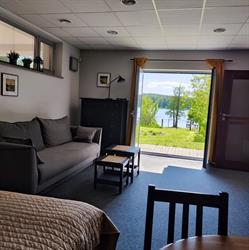 Apartament nad jeziorem Sukiel z własną plażą