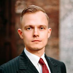 Adwokat Piotr Warzycki
