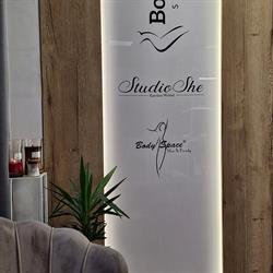 Studio She Paznokcie
