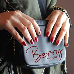 Berry Studio - Eyebrows & Nails