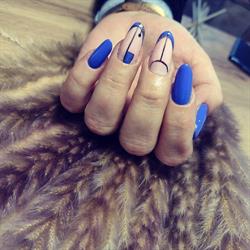 Nicole make-up & nails