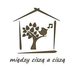 Między ciszą a ciszą - domki do wynajęcia