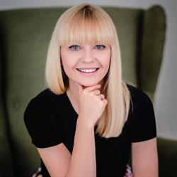 mgr Kinga Kaczmarczyk, Psychoterapeuta