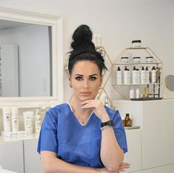 Sun and beauty make up artist Milena Brzozowska