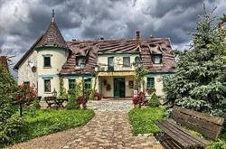 Gospodarstwo Agroturystyczne Hotel & Restauracja A. M. Czajkowscy "Dworek Bogumiłów"