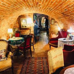 Plumkawka Art Cafe & Wine Bar
