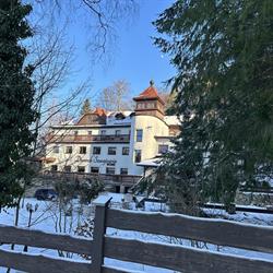 Dworek Szwajcaria by MHotels