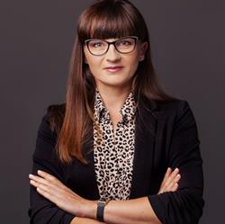 Agnieszka Skrzypulec, Tłumacz przysięgły języka niemieckiego
