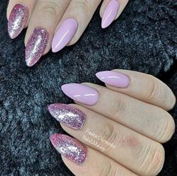 Paula Beauty Nails