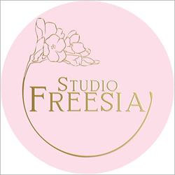 Studio Freesia - Stylizacja Paznokci, Pedicure