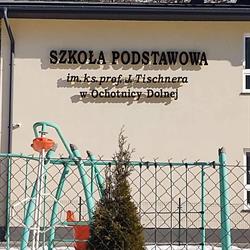 Szkoła Podstawowa im. ks.prof. Józefa Tischnera w Ochotnicy Dolnej