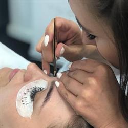 Dr Lashes
