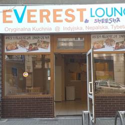 Everest Lounge