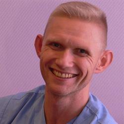 Lek. Maciej Zgutka
