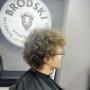 Strzyżenie Kręconych Włosów dla Mężczyzn w BRODSKI Barbershop Wilanów