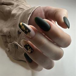 NAIL STUDIO by Karina
