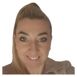 Włos z głowy Julita Krych