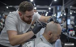 BARBER SHOP Ostre Cięcie Na Wysokim Poziomie