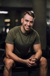 Kuba Krawczak Trener Personalny