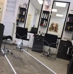 Salon Fryzjerski Larisse