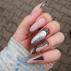 Emi.Nailhouse