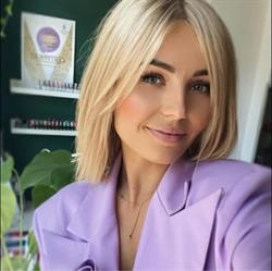 Kornelia Pojda nails & make up artist