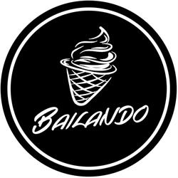 Lody bailando