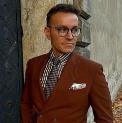 Ekskluzywny Krawiec, Exclusive Tailoring (Konieczne wcześniejsze umówienie spotkania)