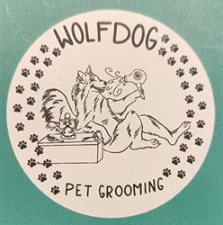 Wolfdog-pet groomer
