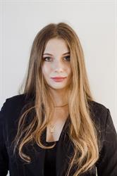 Karolina Ferenc Nails and Make-up