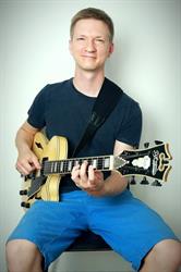 Nauka gry na gitarze - Mateusz Madej