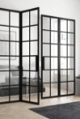 Eleganckie przeszklenie stalowe z dwuskrzysłowymi drzwiami loft