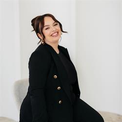 Natalia Marczak wizaż i stylizacja brwi