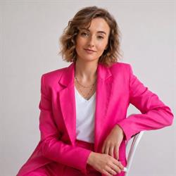 LE POSS Paulina Guściora  (Fryzjerstwo Makijaż Wizaż)