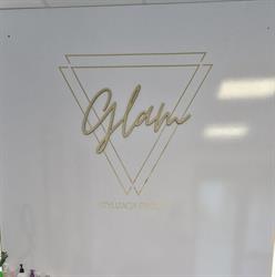 Glam - stylizacja fryzur