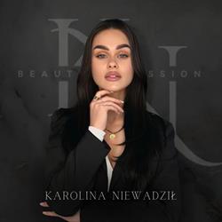 Beauty Obsession Karolina Niewadził