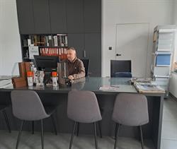 NISPOL PLUS okna nisko drzwi dachy bramy rolety parapety
