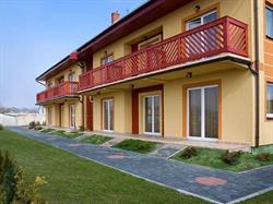 Rufa Pokoje,Domki, Apartamenty pole biwakoweJastarnia