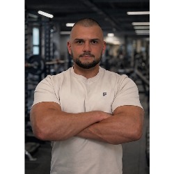 Emilian - Trener Personalny Poznań  Fabryka Formy Arena